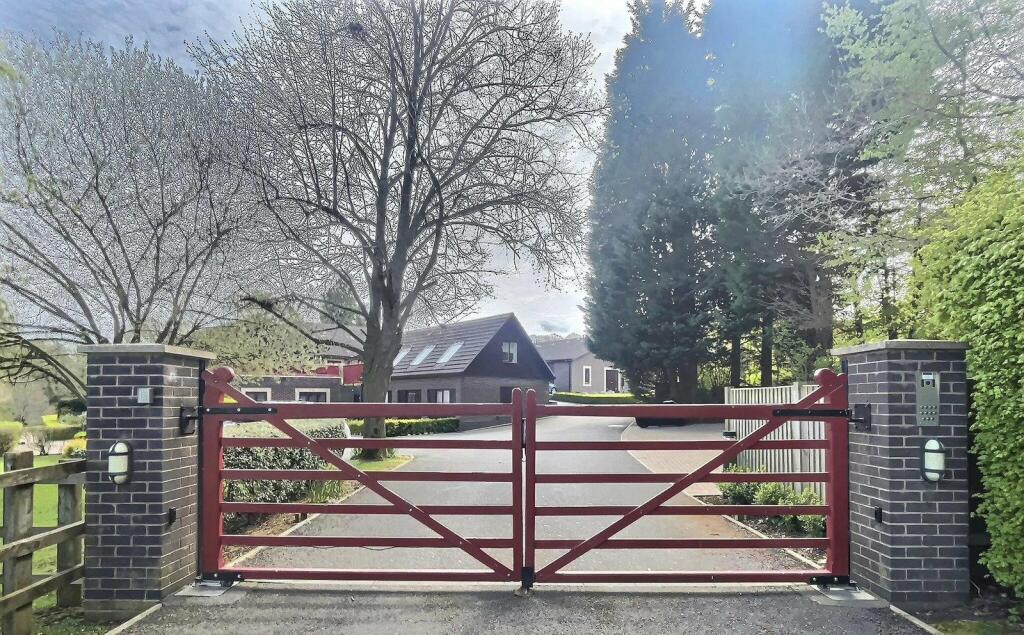 Stoneleigh Road, Bubbenhall, Coventry, Warwickshire, CV8