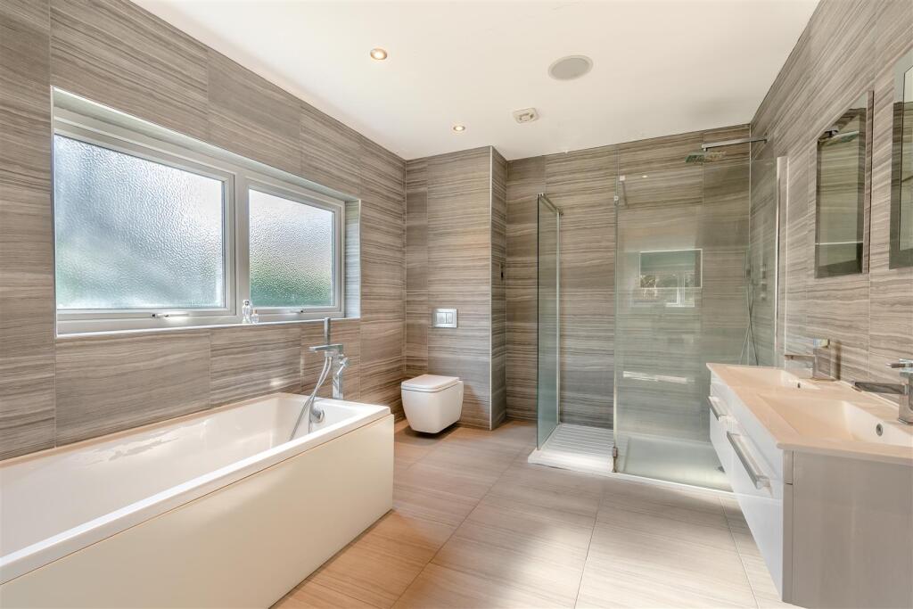 8642730-interior30.jpg