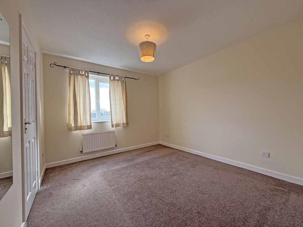 The Limes 4 Bed 1...jpg