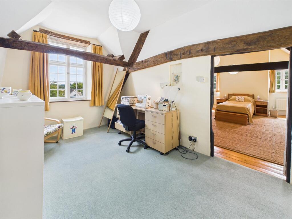 SECOND FLOOR LANDING