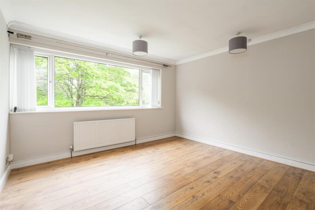 67A Hampton Lane_5.jpg