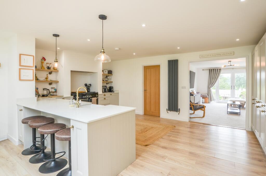 7 Reeds Park TPS 01208 872728 -14