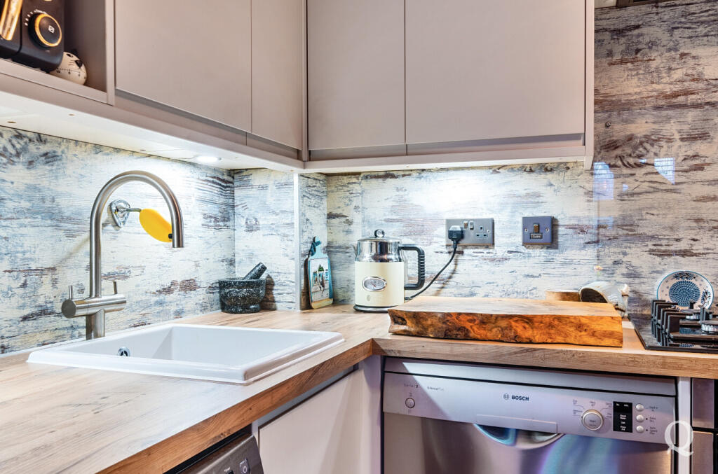 72d6b3a2-2545-4ab...