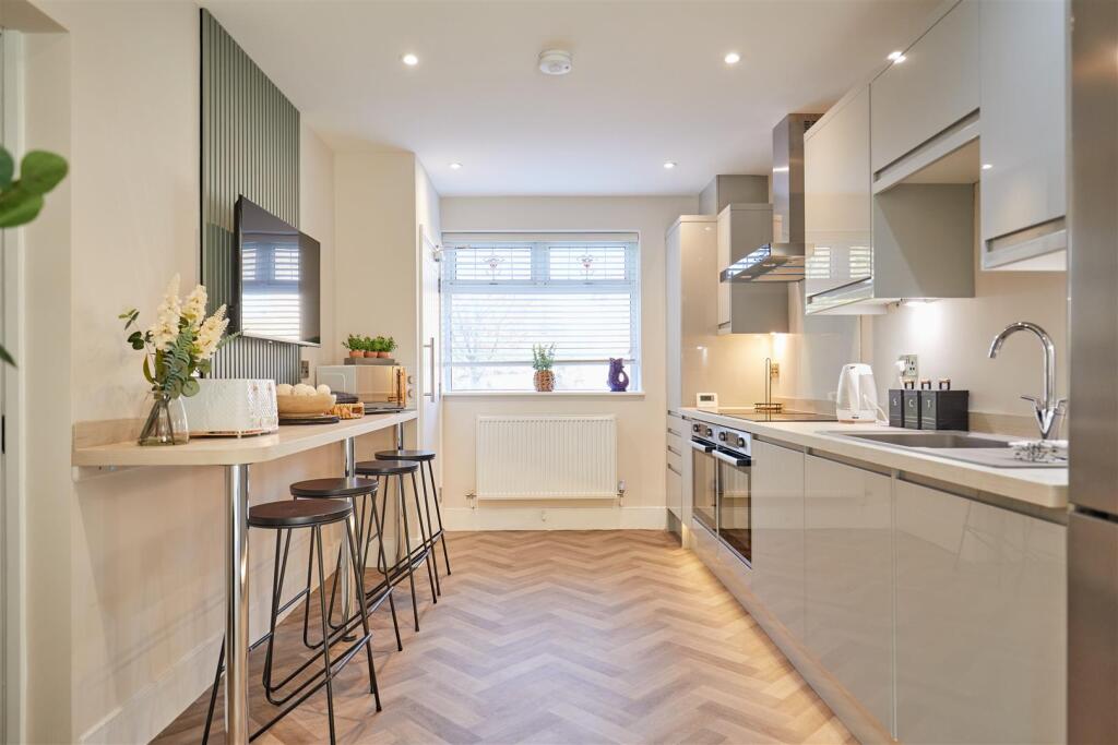 97 Friends Road 5.jpg