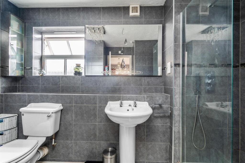 122 Rumbush Lane_19.jpg
