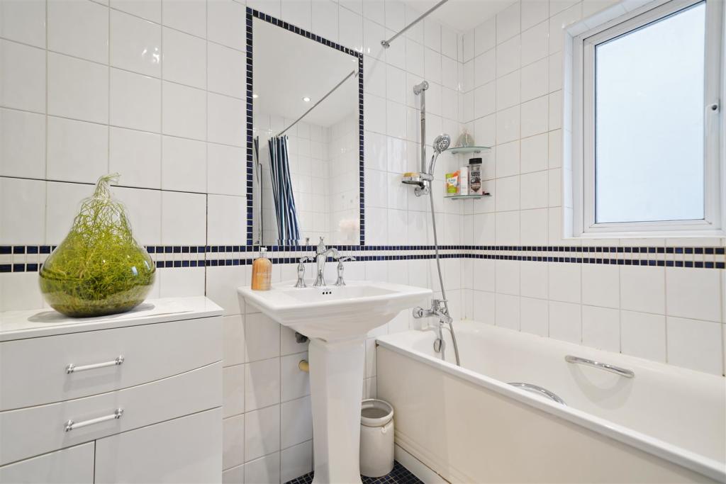 62 Blockley Road - knfjUFfcFd8ZpNjge6OH.jpg
