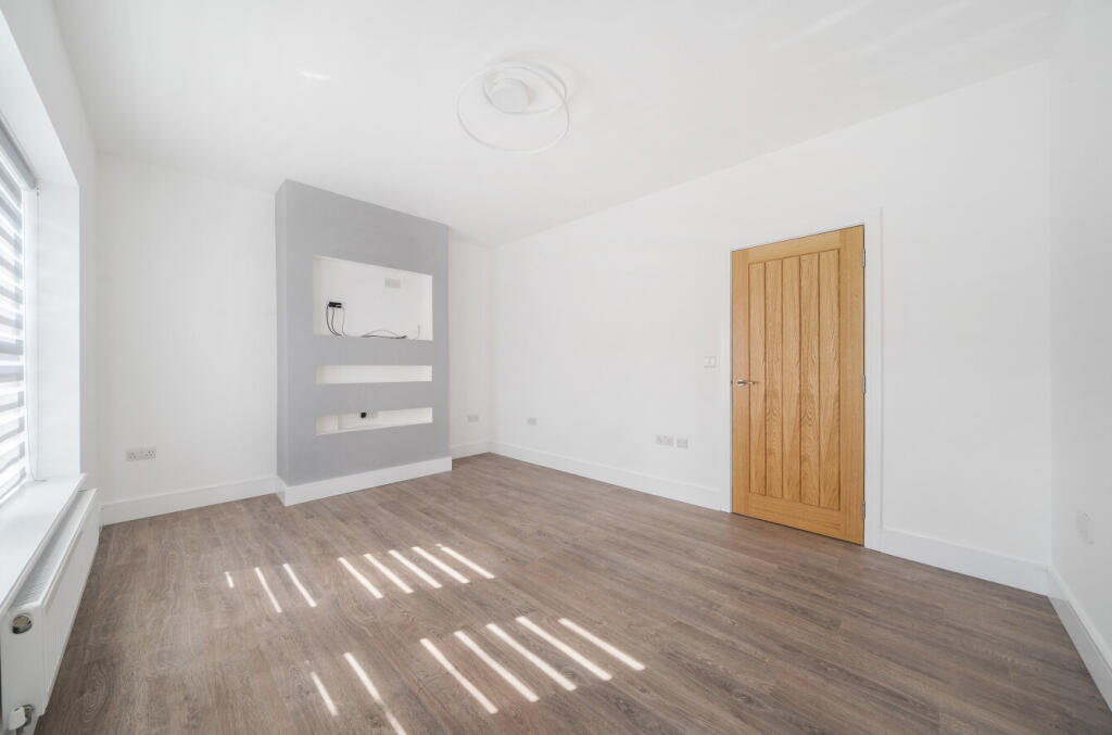 27-681e276ba000a-...