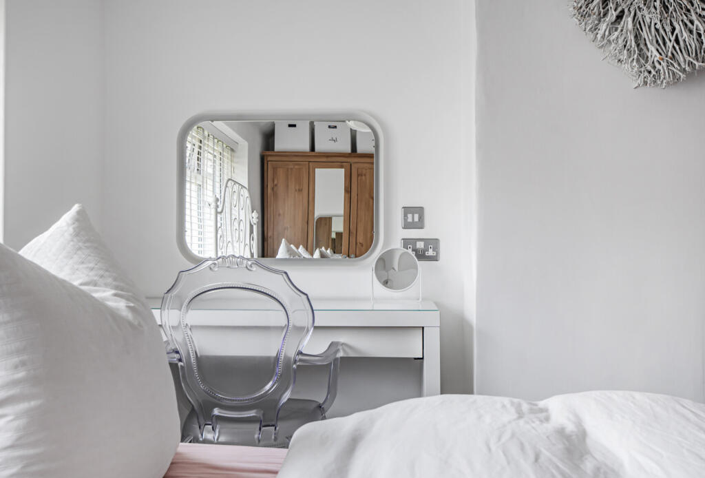 1382279-19-69246d...