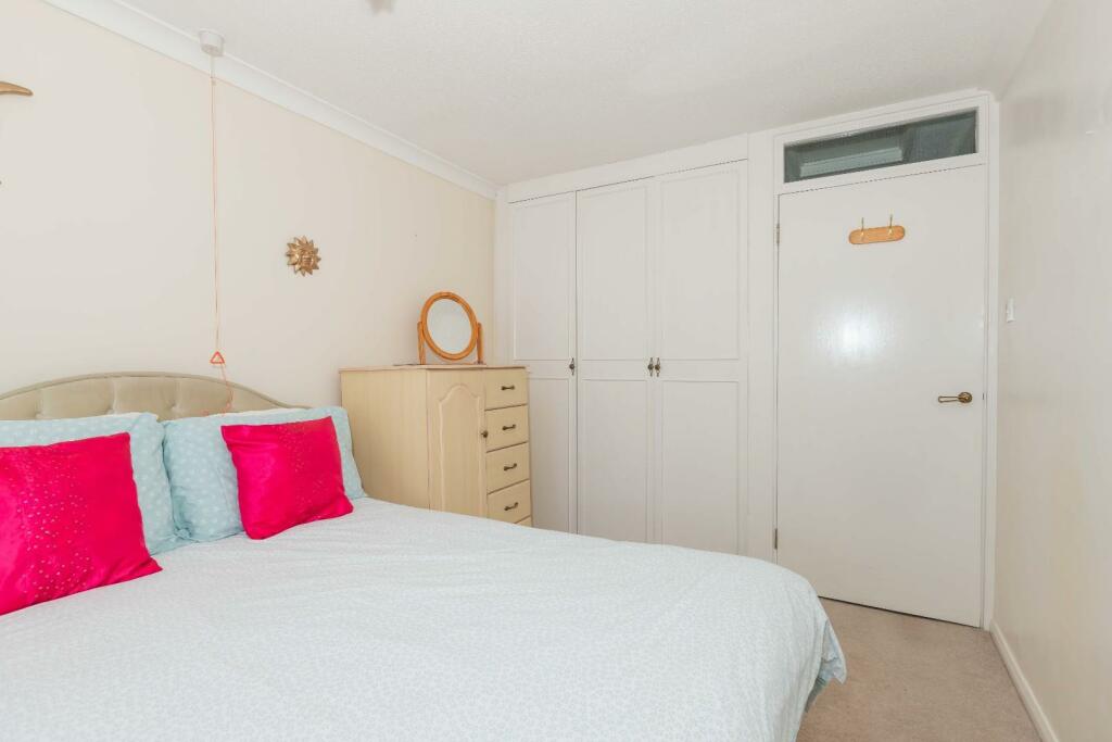 25 Freshbrook NEW_1.JPG