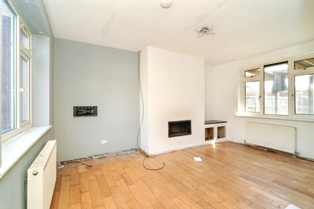 5 Marple Grove, Stretford, Manchester M32 0BD