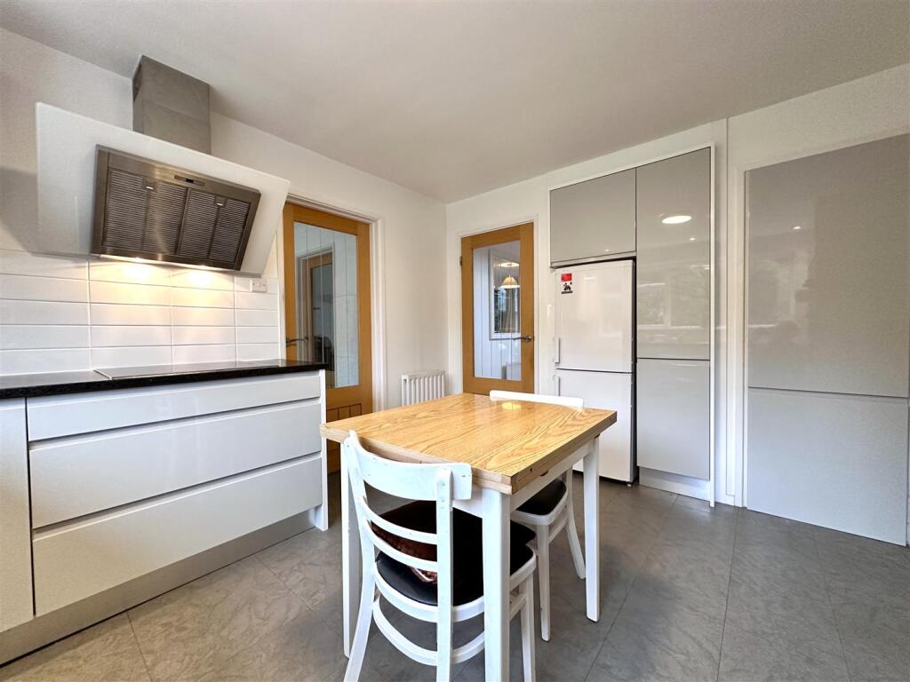 Modern Dining Kitchen 819