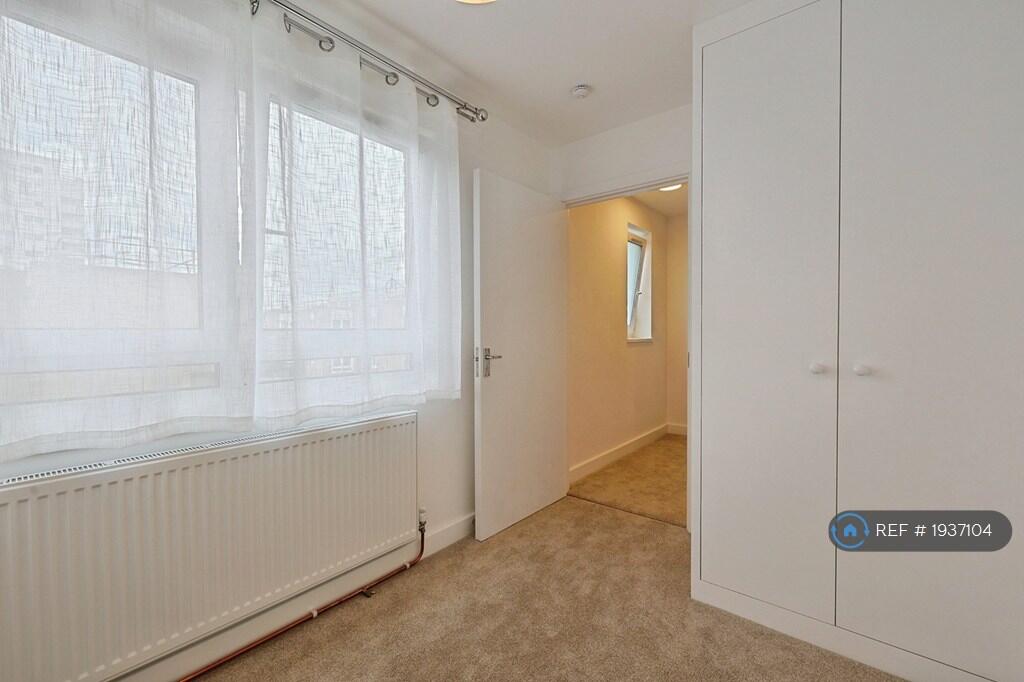 Single Bedroom/Home Office
