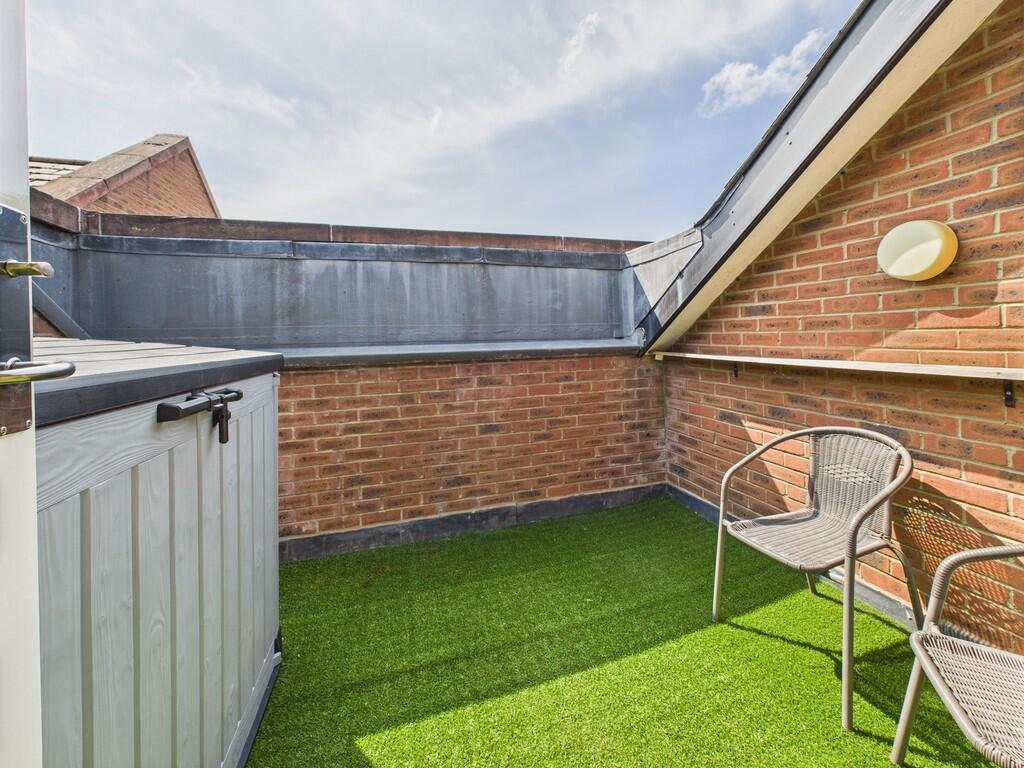 CAM02854G0-PR0394...