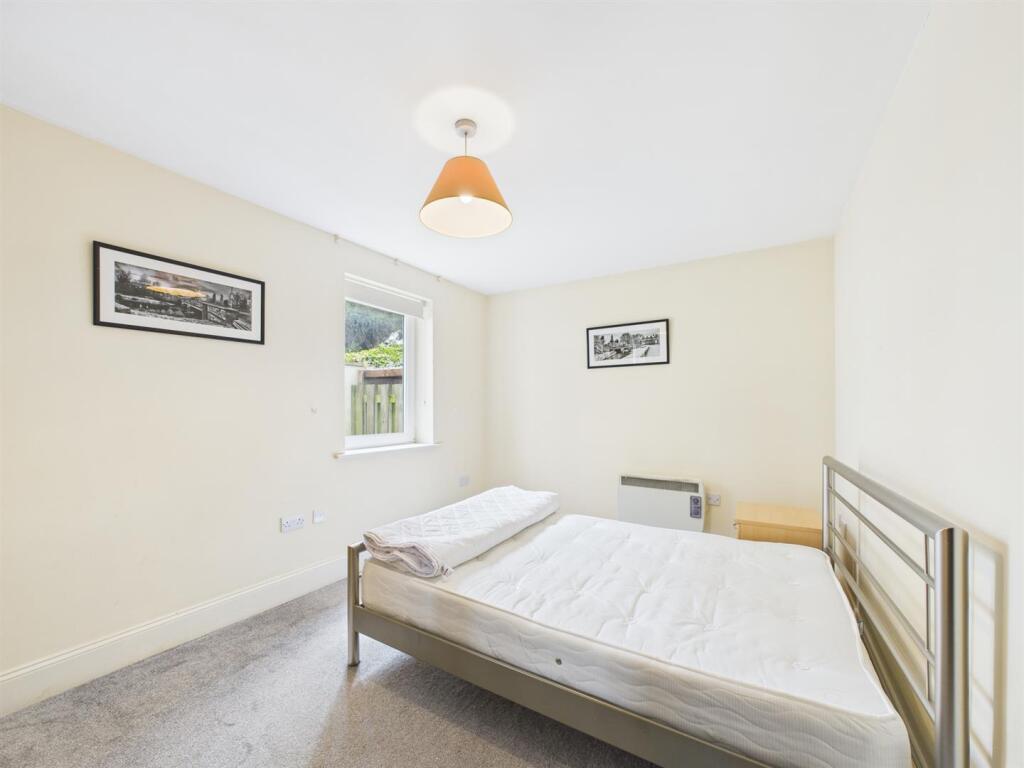 bedroom one 2.jpg