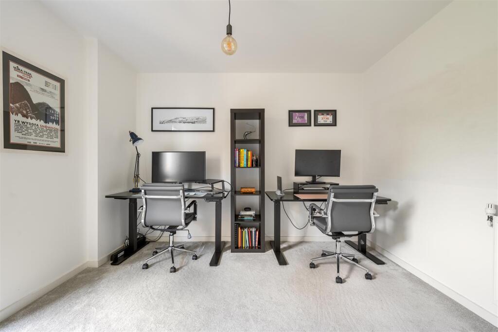 Second-Bedroom-2.jpg