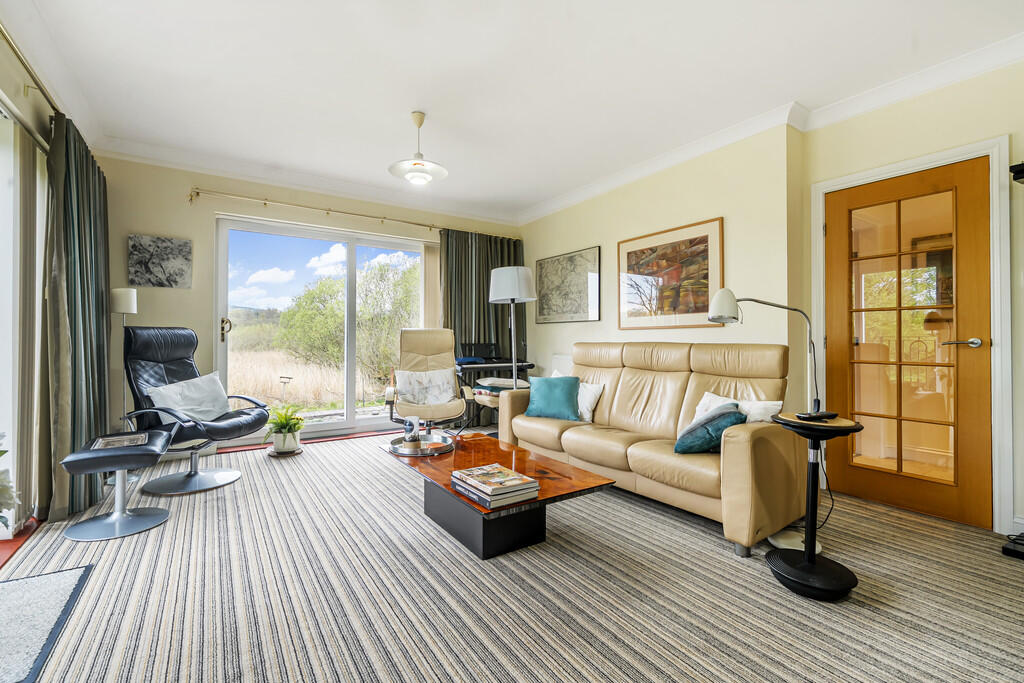 Living/Dining Roo...