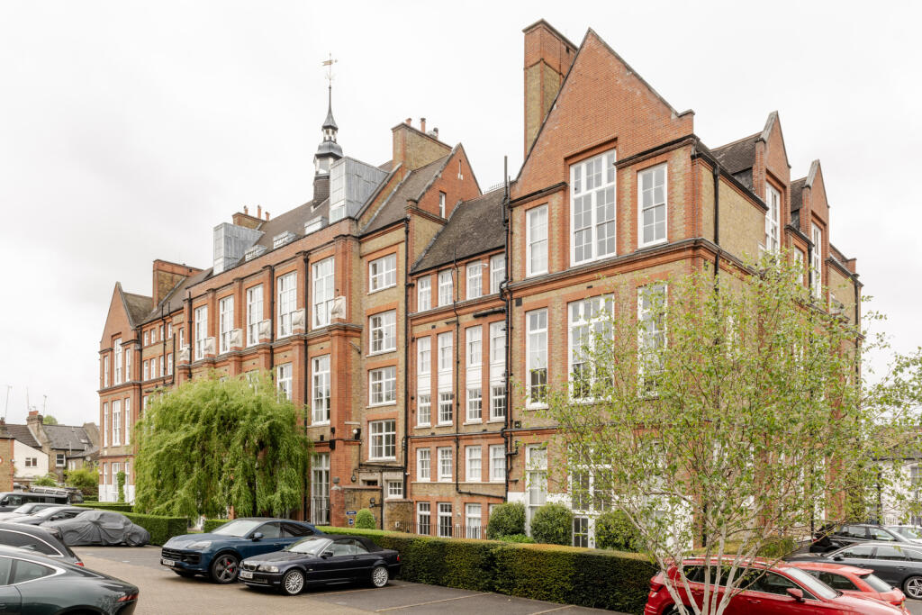 278785 - 20250423-THE-VILLAGE_1C_TMH-53_HI_RES.JPG