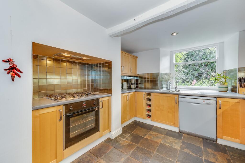 KITCHEN, DINING ROOM AND LOUNGE