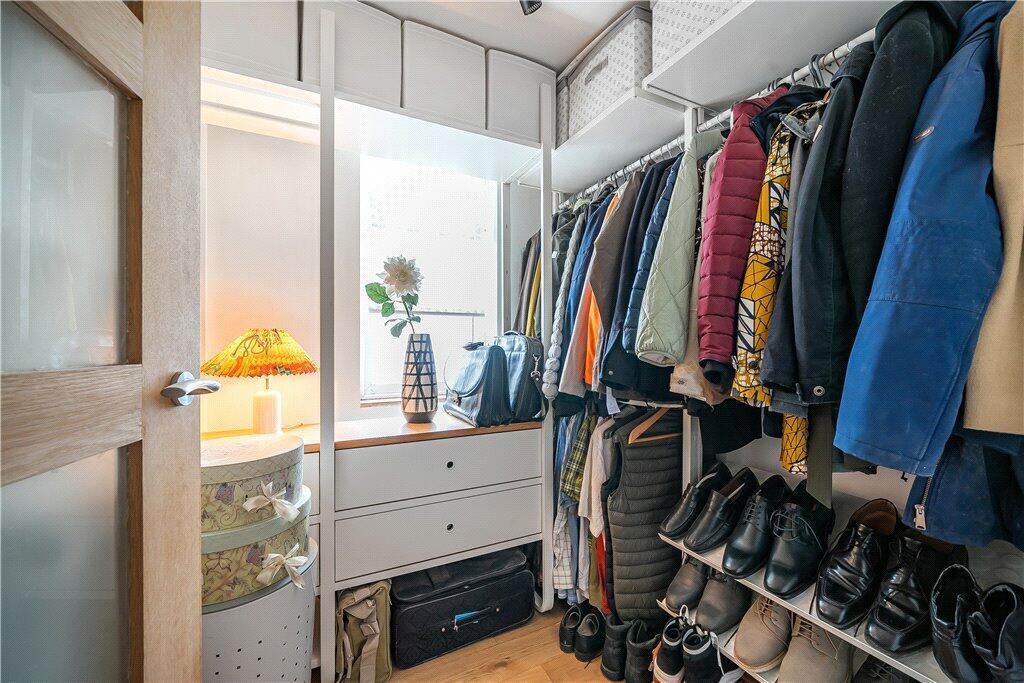 Davidson Frost-Wellings, DFW, Clamp Hill, Bedroom.