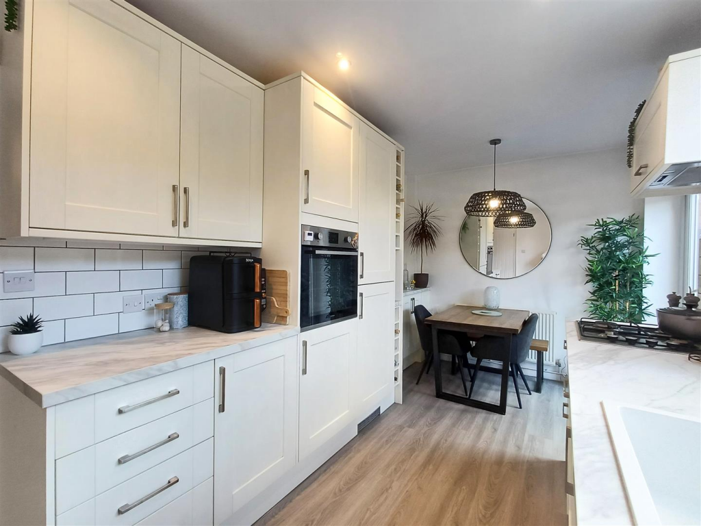 Kitchen.png