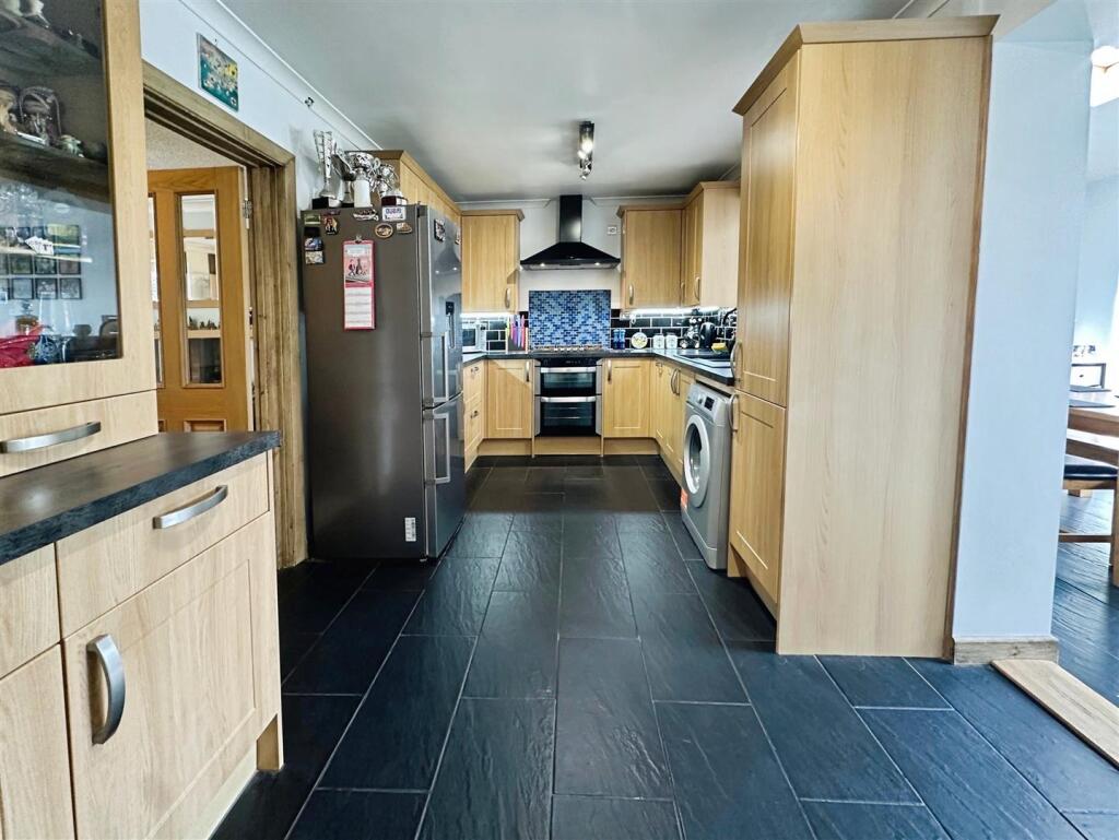 0626bf91--4720-A5DE-02E126ACE70D-11963-00000363033