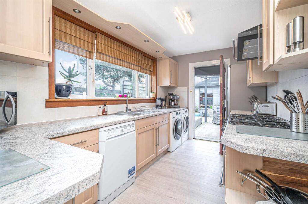 untitled (7 of 1).JPG