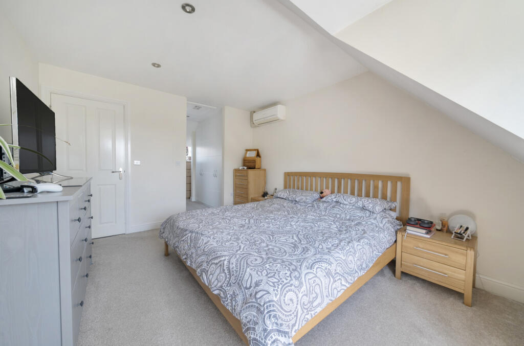 31-682472629a480-...