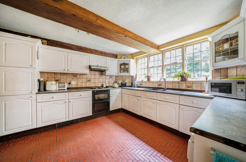 1314897-11-685ae4...