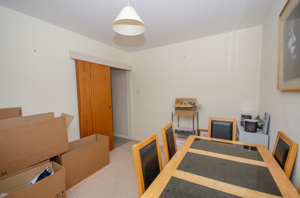 Dining room pic 2.jpg