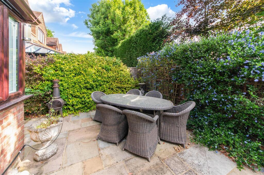 MEADE COURT,28- (14).jpg