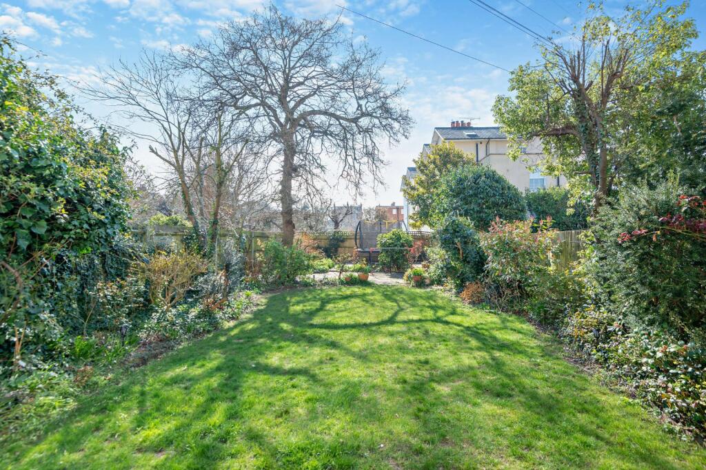 South Facing Garden