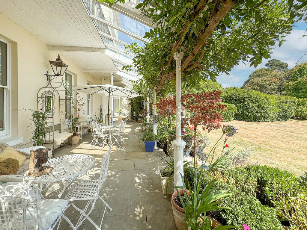 Stunning Terrace