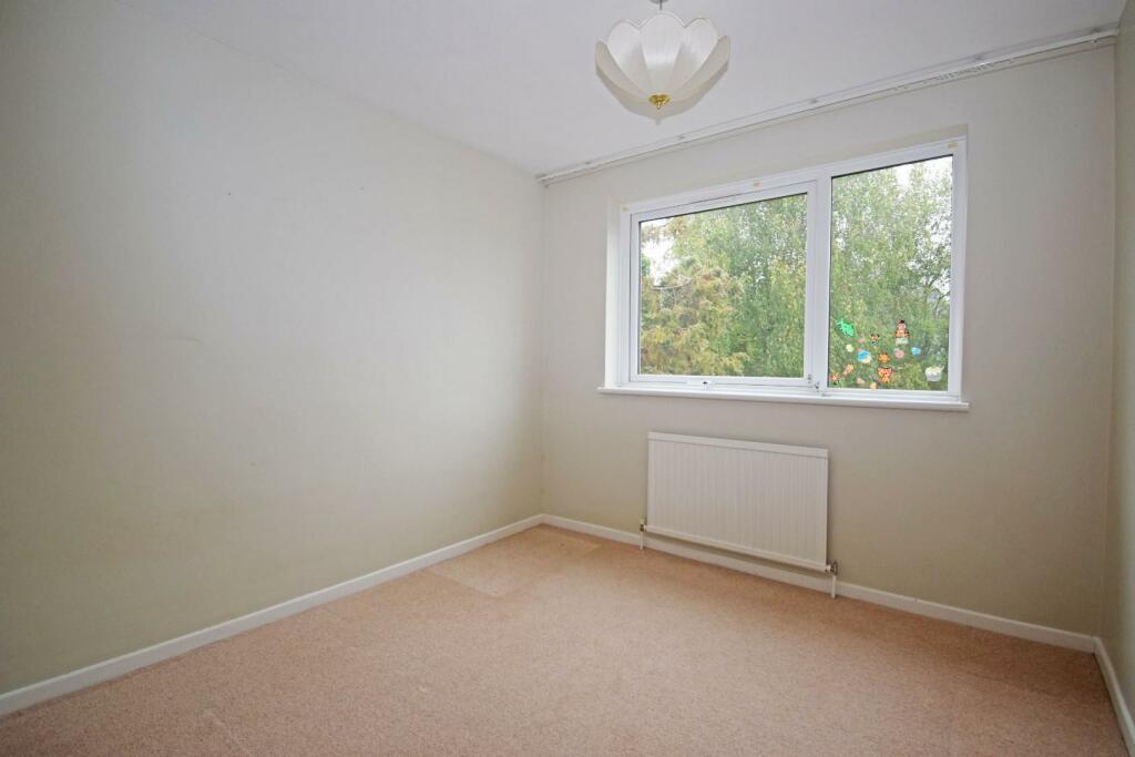 36 Leadbetter Drive, bed 3.jpg