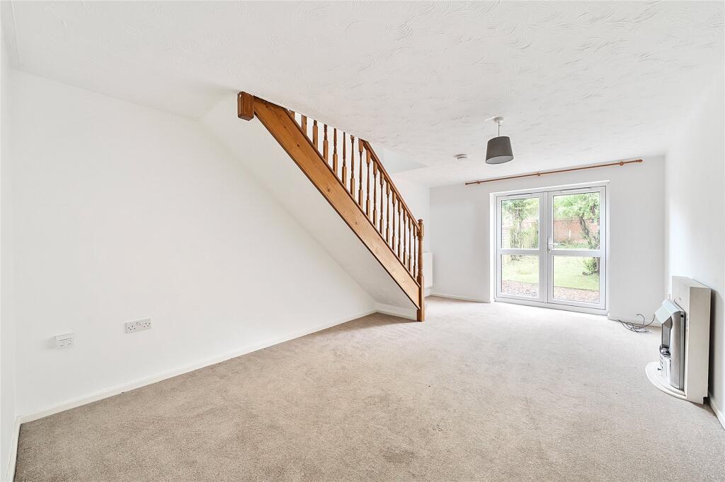 Sitting/Dining Room