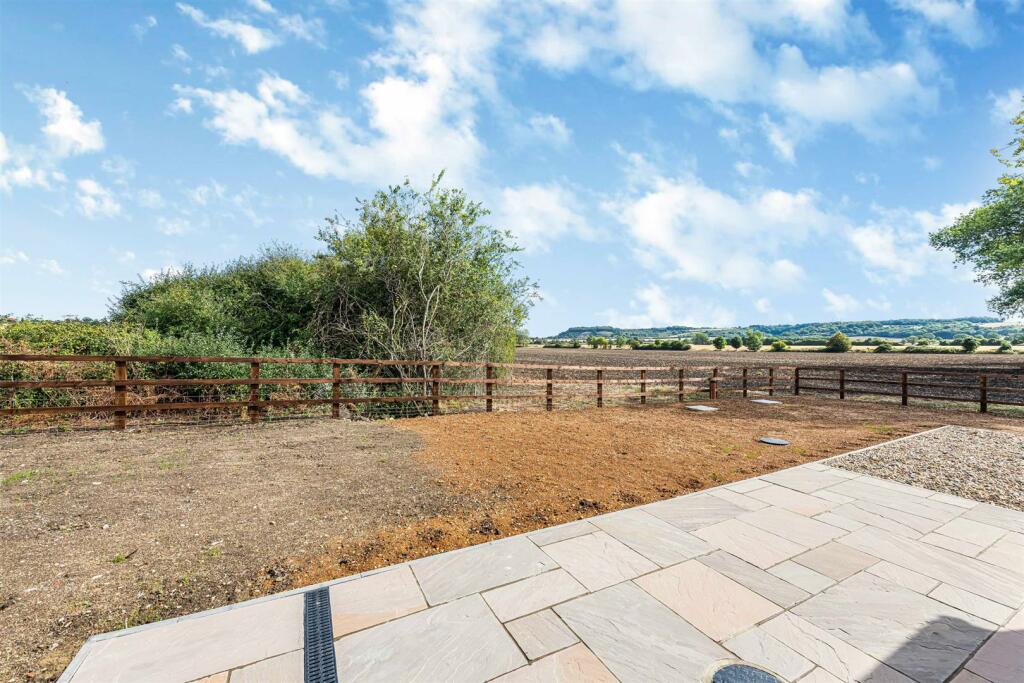Patio Area &amp; Garden