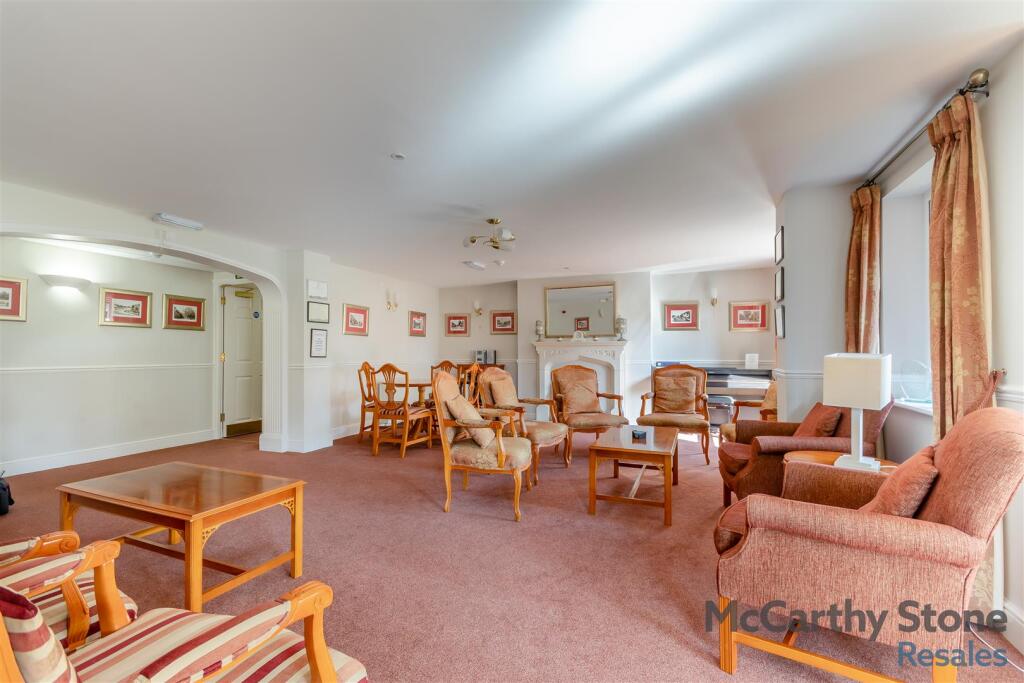 8638130-interior13.jpg