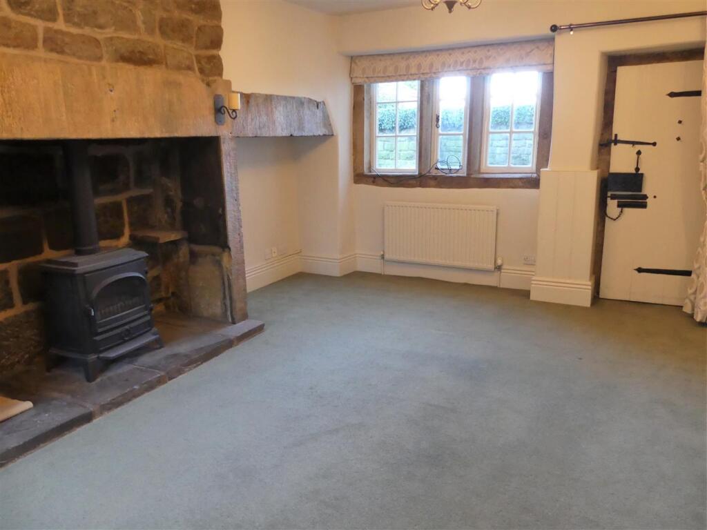 SITTING ROOM