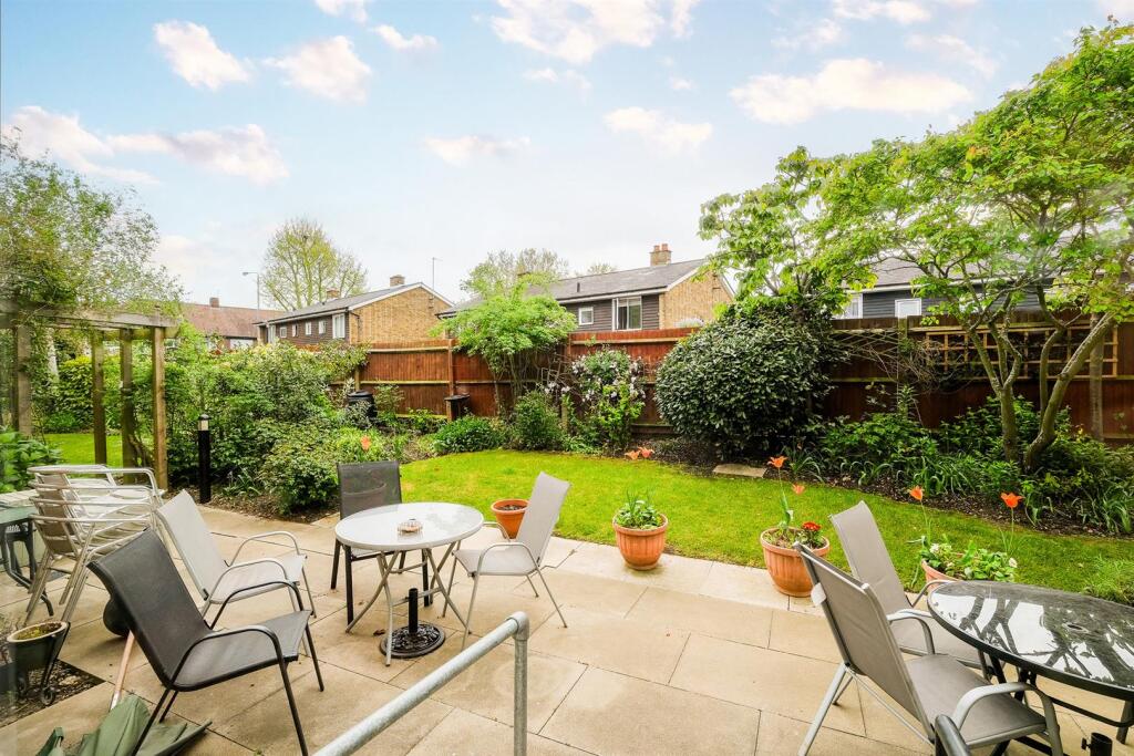 Kingswood Court-15_web.jpg