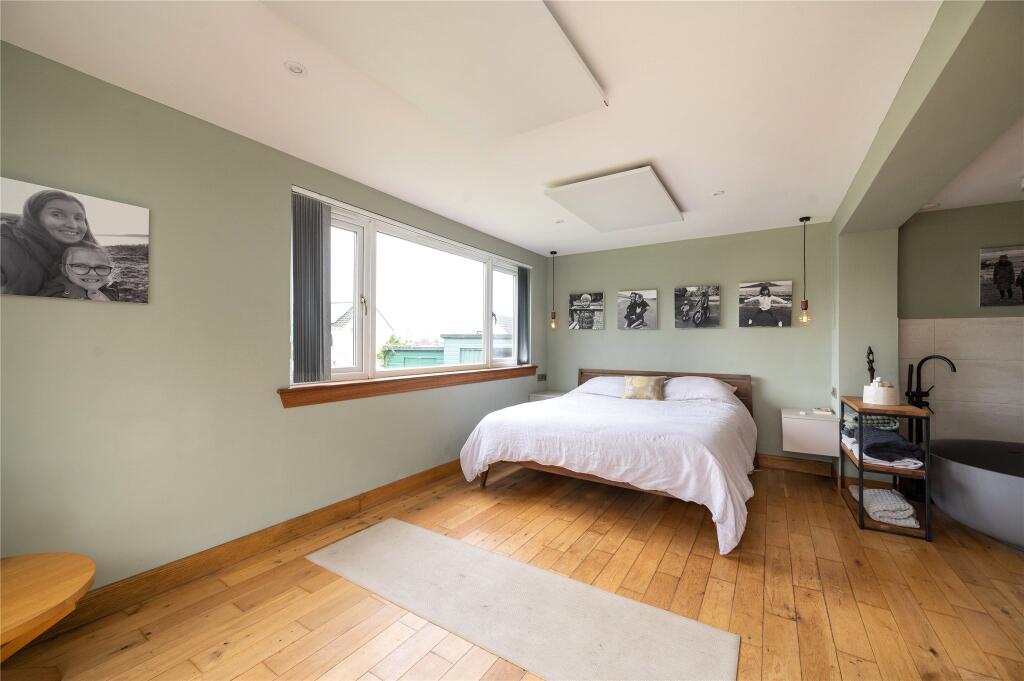 Principal Bedroom