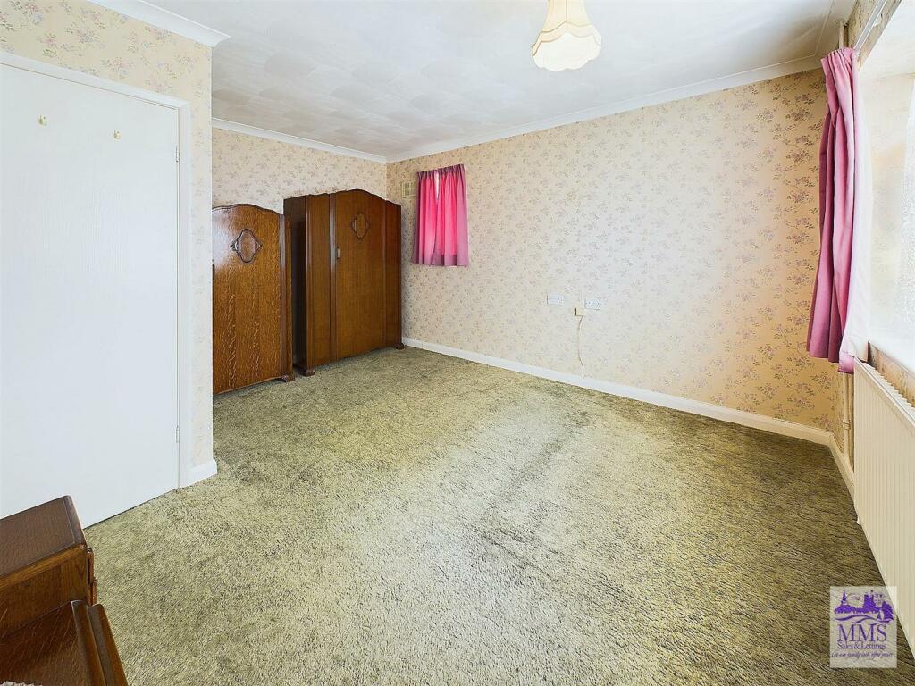 CAM02633G0-PR0146-STILL002.jpg