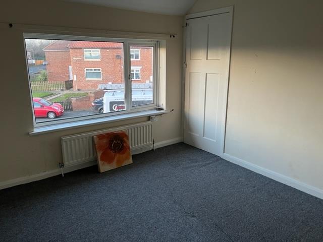 Master bedroom2.jpg