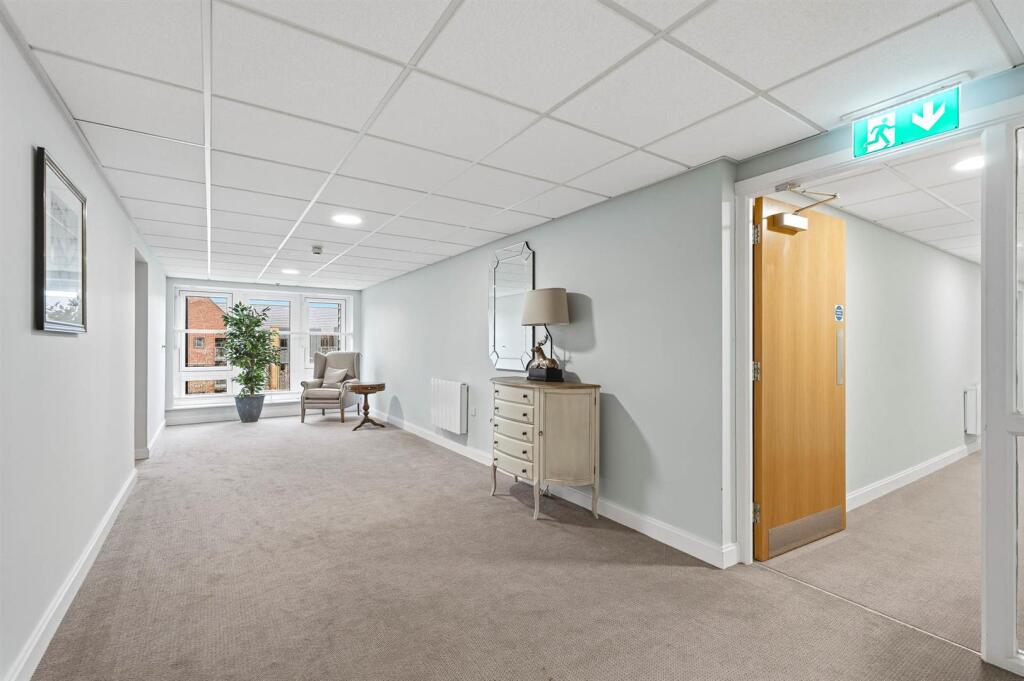 Coralie Court Building