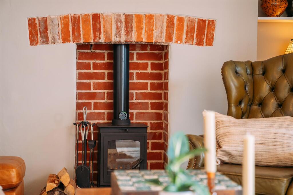 13 Southgate Street [Stove].jpg