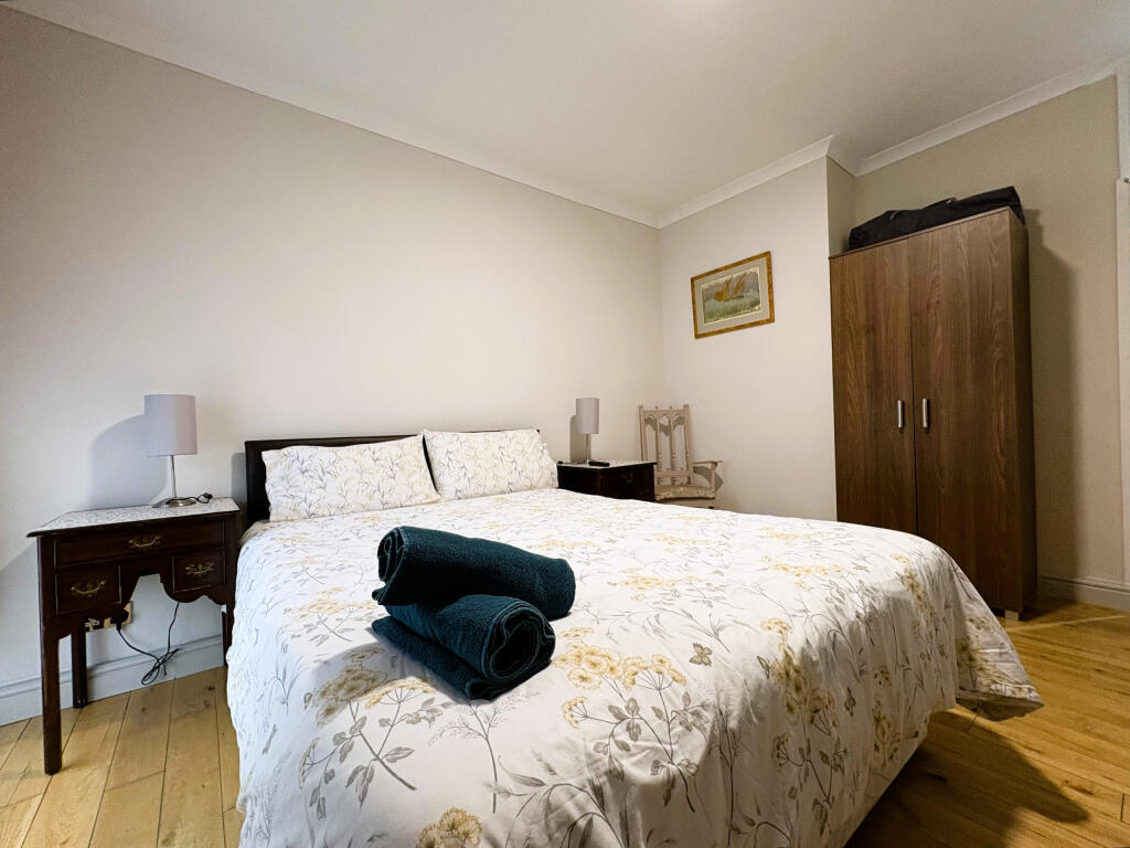 listing_889530_0017_00d638e5
