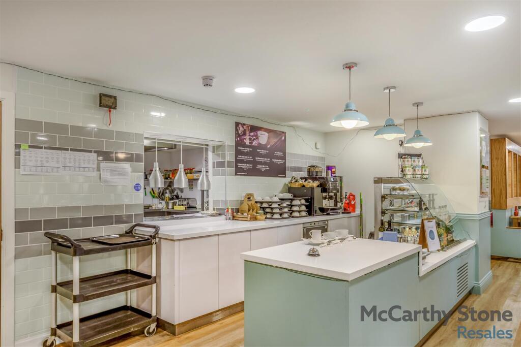 8635289-interior23.jpg