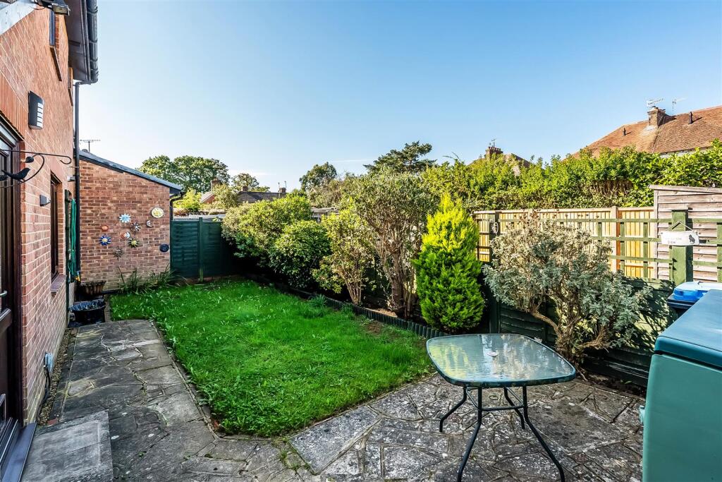 69-Barnfield-Way-13.jpg