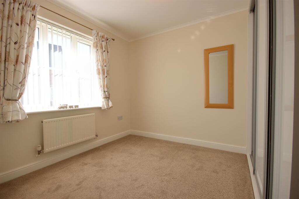 BEDROOM 2 (FRONT)