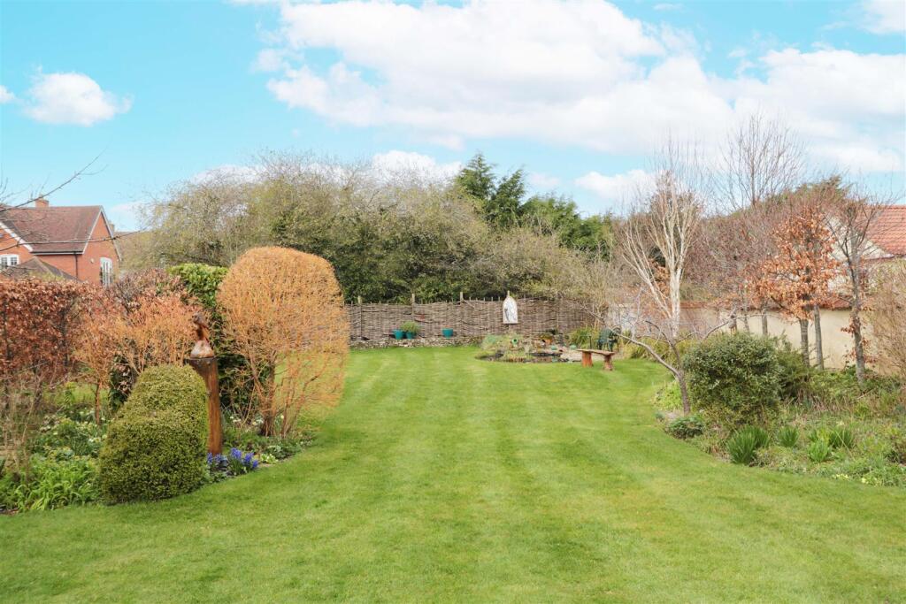 Garden2.jpg