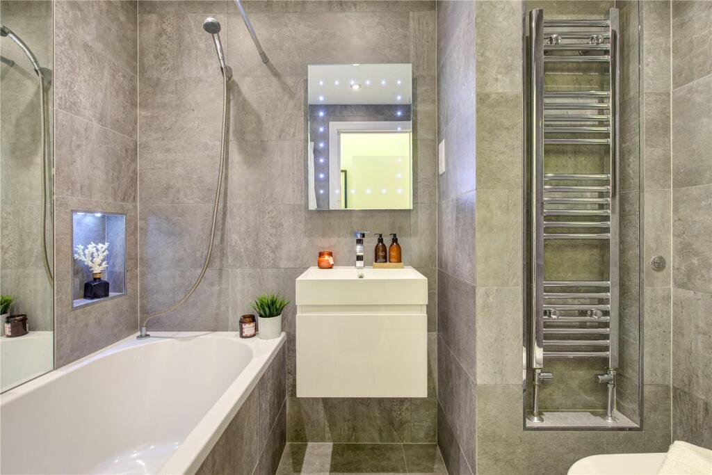 Main Bathroom