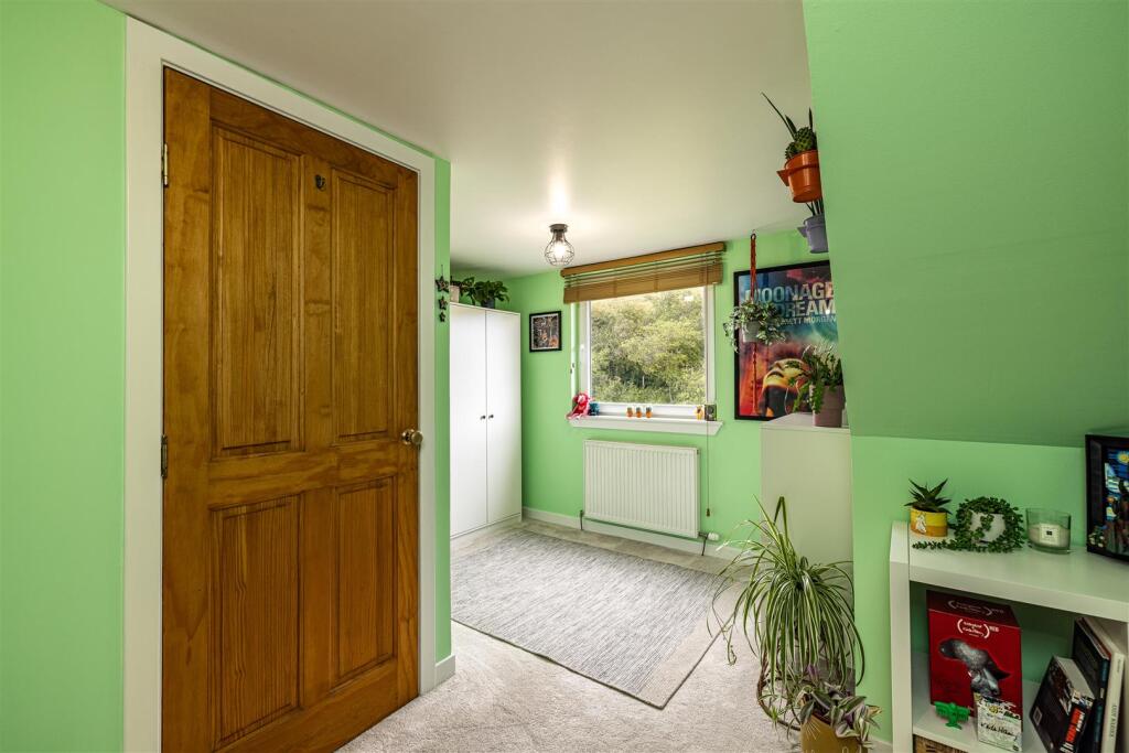 42 Glendinning Terrace Galashiels 26.jpg